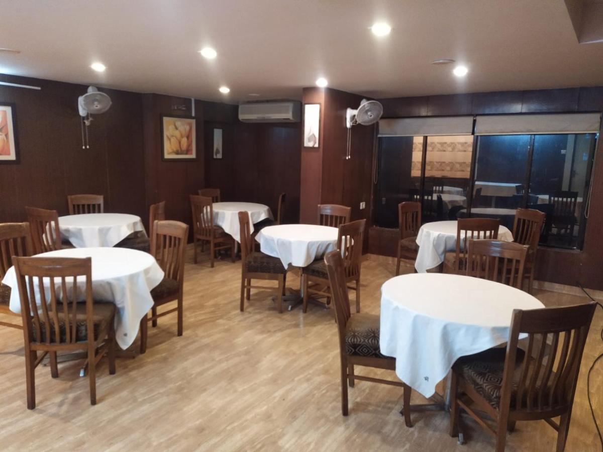 Tuliip Residency Hotel Mumbai Exterior photo