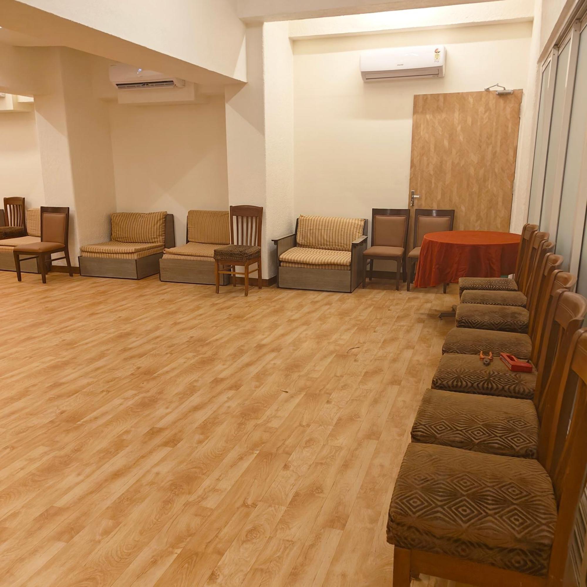 Tuliip Residency Hotel Mumbai Exterior photo