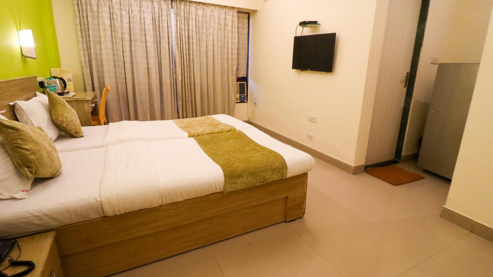 Tuliip Residency Hotel Mumbai Exterior photo